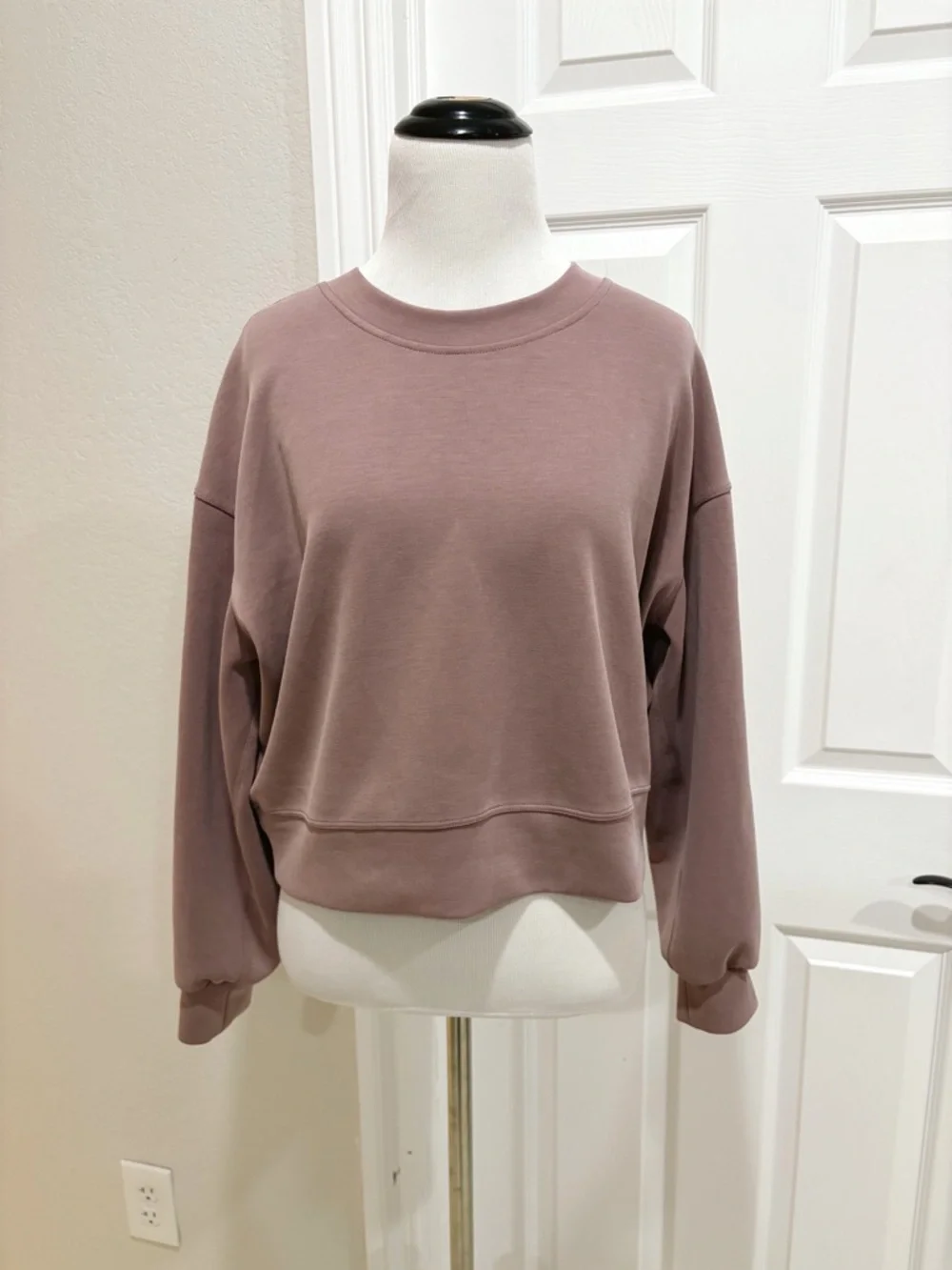 Lululemon Softstreme Perfectly Oversized Relaxed Mauve Crewneck Sweatshirt 4